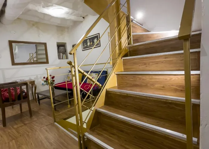 Casa Justina 3*